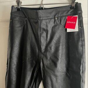 Spanx Leather-Like Ankle Skinny Pant...Sz M...NWT